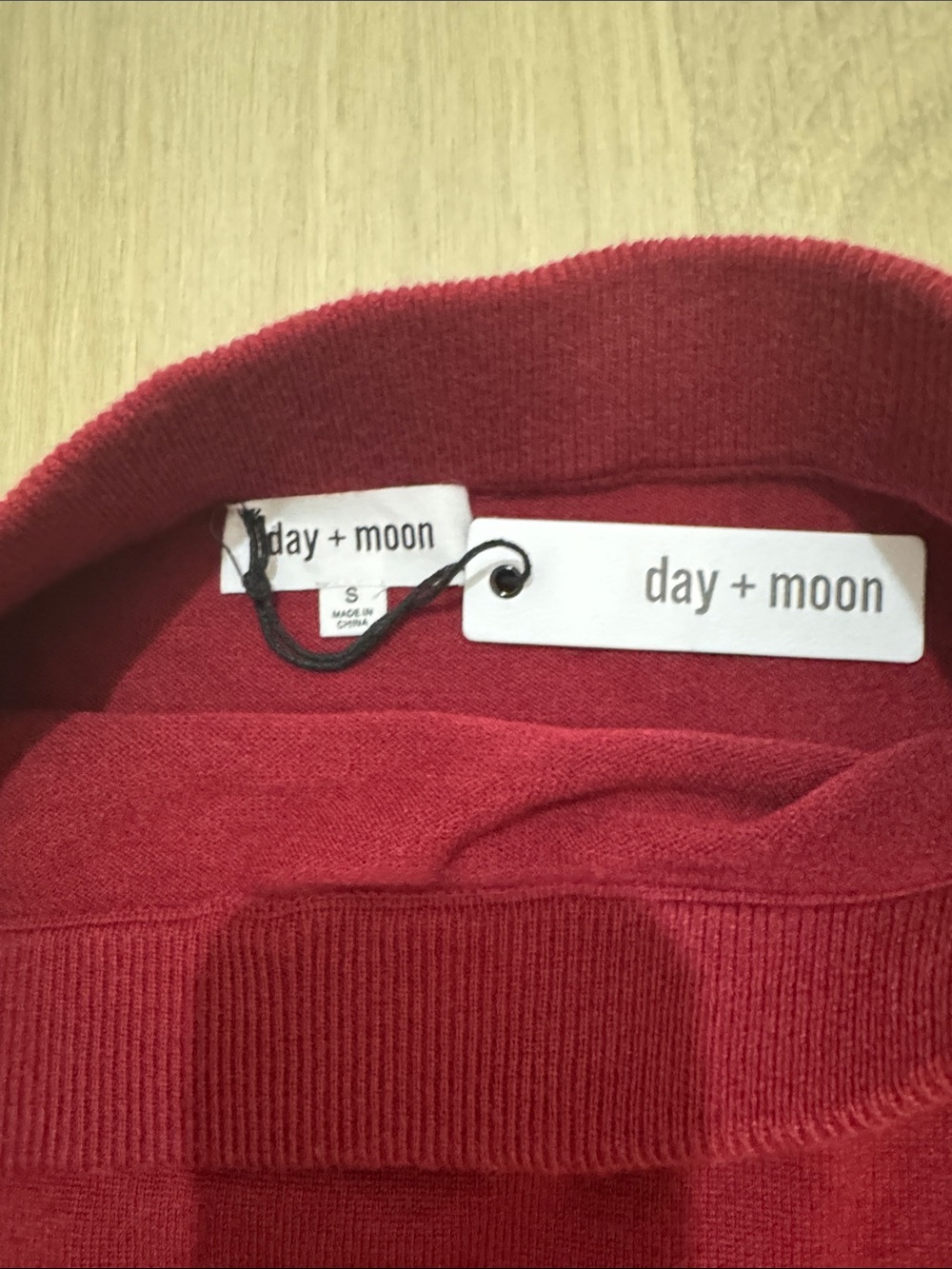 Day + Moon Women's Red College Sweater Skirt Small NWT - Picture 5 of 12